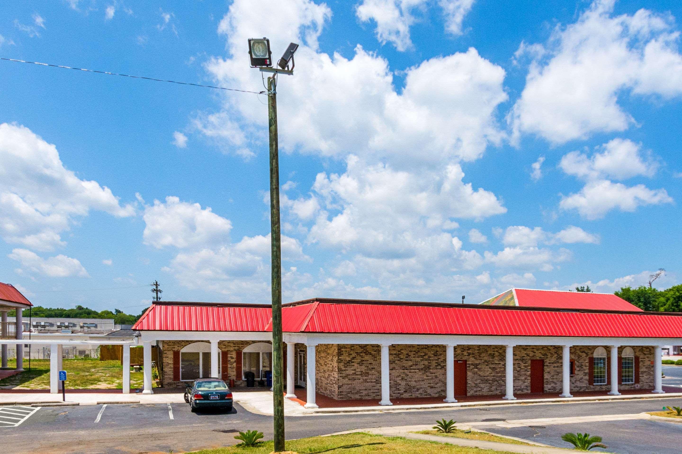 Orangeburg Inn & Suites Exteriör bild